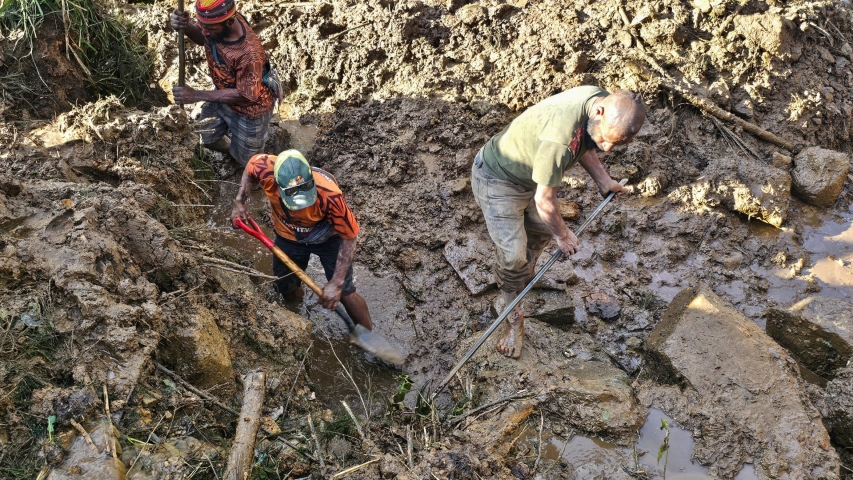 Governo de Papua-Nova Guiné eleva para 2.000 estimativa de m0rtos após deslizamento de terra