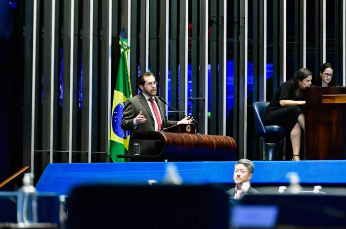 Senador Plínio Valério critica possível retorno do SPVAT no Plenário: ‘Extorsão’