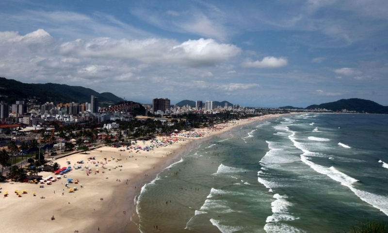 Governo Federal quer barrar projeto que pode privatizar acesso a praias