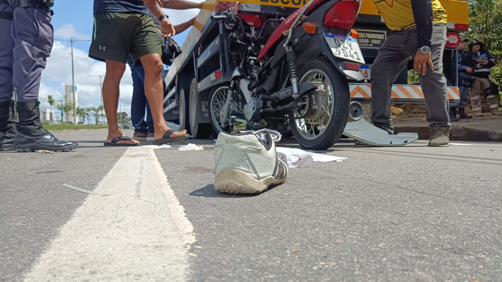 Motoqueiro m0rre em grave acidente na Avenida do Turismo; veja vídeo
