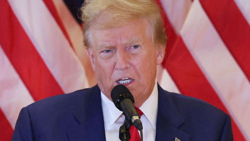 Polícia quer revogar licença do porte de arma de Donald Trump