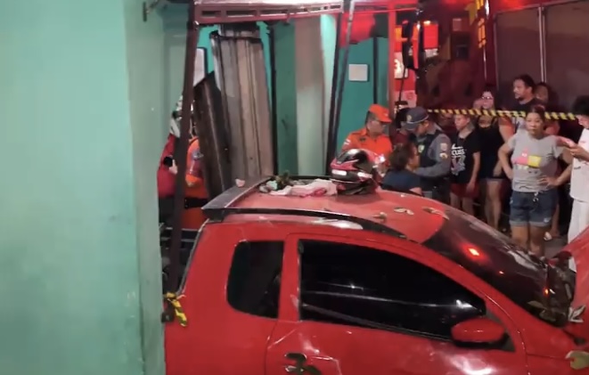 Urgente: carro desgovernado mat4 jovem e deixa ferid0s em bar no Armando Mendes