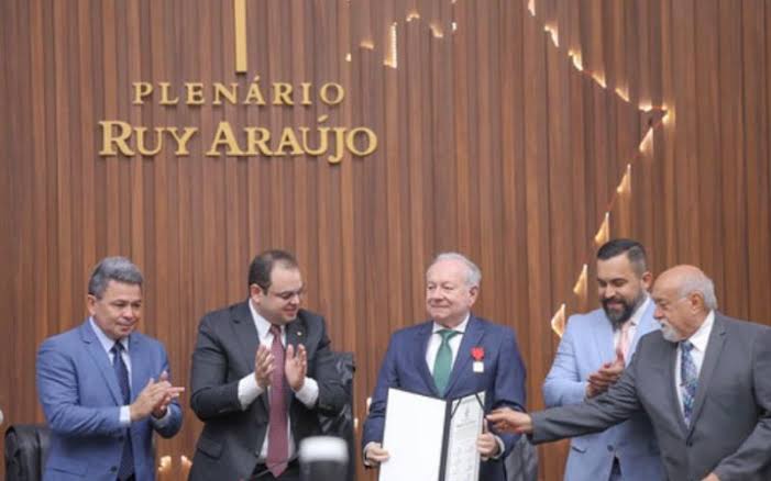 Desembargador João Simões é homenageado com ‘Medalha Ruy Araújo’ na Aleam