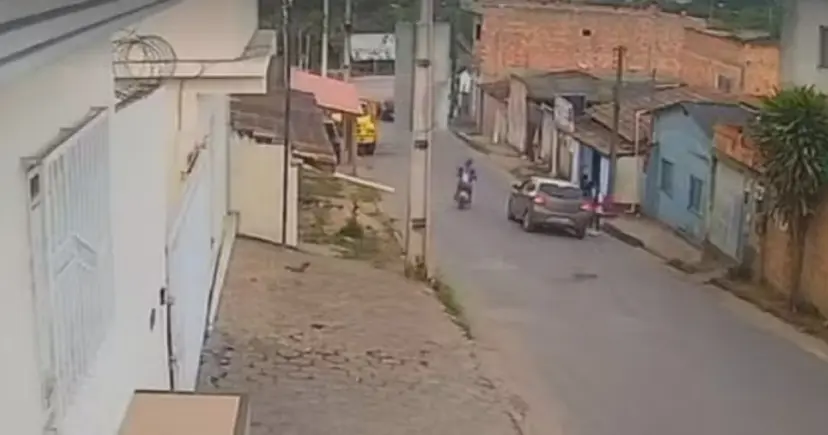 Grave: PM é acusado de estupr4r adolescente de 15 anos; veja vídeo