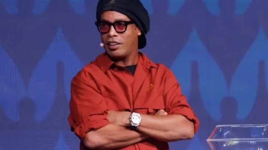 Ronaldinho Gaúcho desabafa e detona seleção brasileira: “jogadores medianos, uma vergonha”; veja
