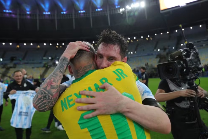 Messi coloca Brasil e Argentina como favoritos e lamenta ausência de Neymar na Copa América