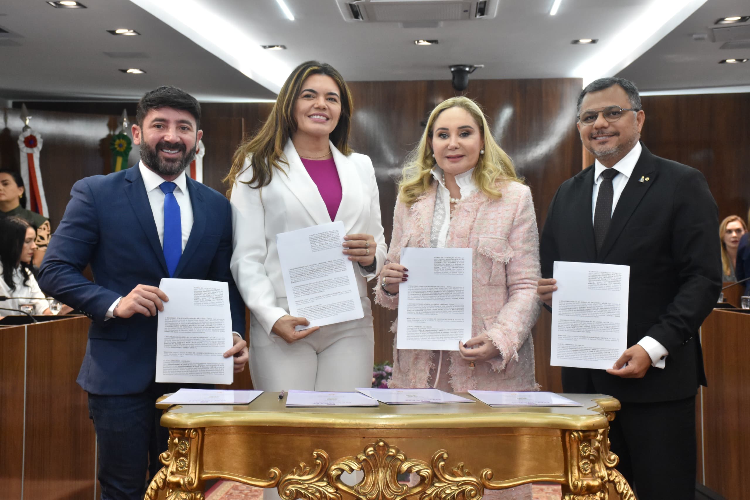 Acordo entre Ouvidoria da Mulher do MPAM e Aleam prioriza direitos e proteção de mulheres e meninas