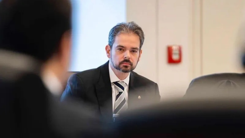 Delegado da PF vence eleição e será o primeiro brasileiro a comandar a Interpol