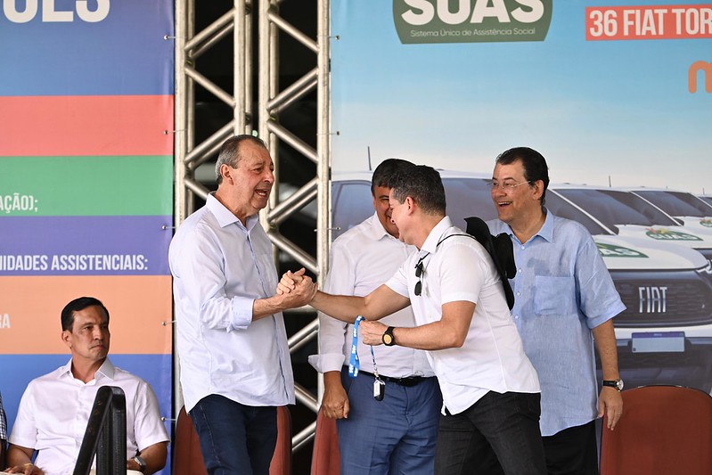 Omar Aziz elogia David Almeida por valorizar contribuições de adversários em prol de Manaus