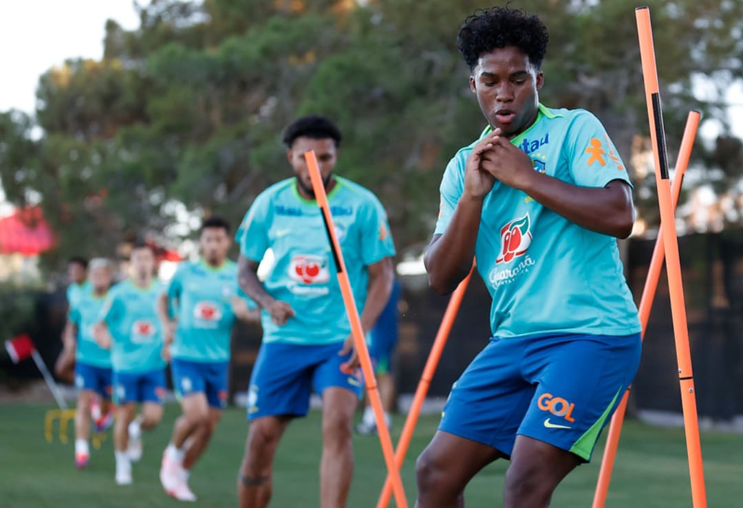 Copa América: Brasil já está na California para jogo contra Colômbia