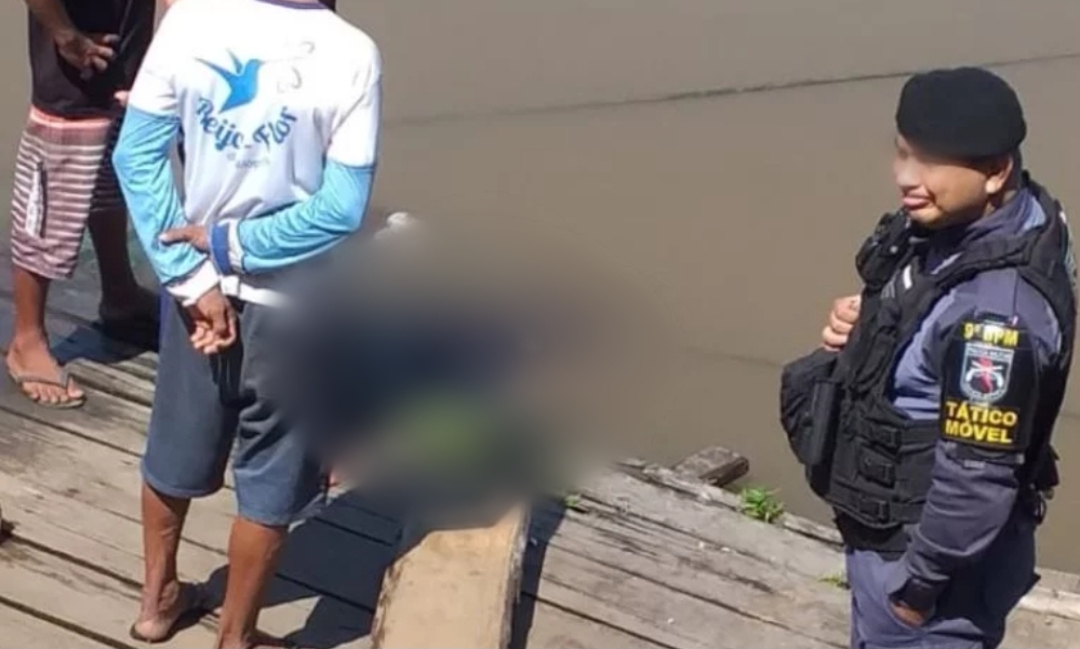 Corp0 de h0mem é encontrado boiand0 na orla do município de Manacapuru