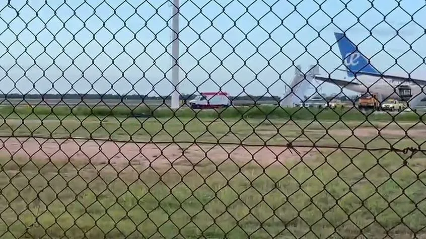 Avião faz pouso de emergência no Brasil após turbulência deixar 30 passageiros fer1dos; veja vídeo