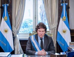Milei envia projeto ao Congresso para reduzir maioridade penal para 13 anos na Argentina: “Crime de Adulto, Pena de Adulto”