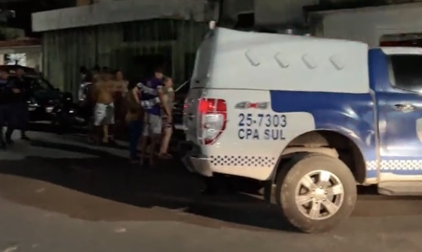 Urgente: jovem é execut4d0 com 20 tir0s ao voltar de futebol em Manaus
