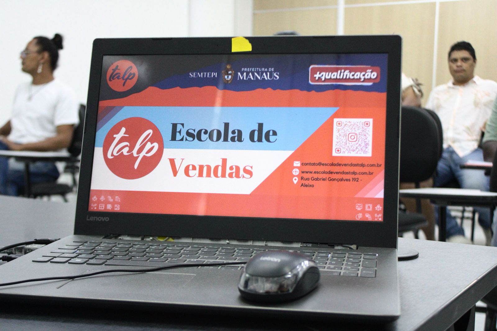 Prefeitura de Manaus promove curso de qualificação profissional para usuários de programas sociais