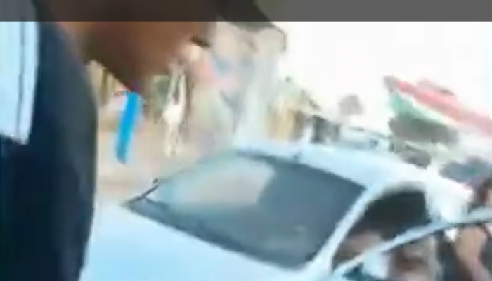 Barraco na Festa Junina: Beldades disputam no s0c0 quem vai dormir com o ‘rei do camarote’; veja vídeo