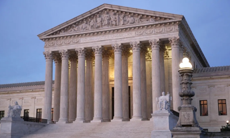Democratas dos EUA acusam juízes da Suprema Corte de corrupção