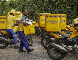 Correios anunciam concurso com salários que chegam a R$ 6 mil