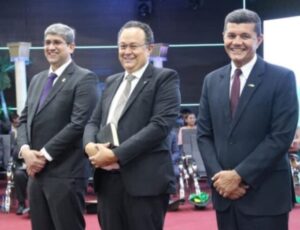 TRE-AM multa Silas Câmara, Dan Câmara e Joelson Silva por propaganda eleitoral antecipada; veja