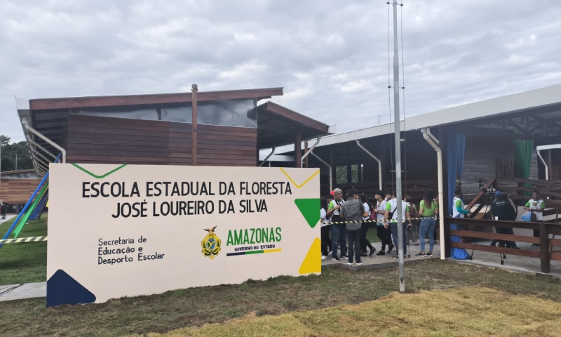 Governador Wilson Lima inaugura primeira Escola da Floresta em RDS de São Sebastião do Uatumã