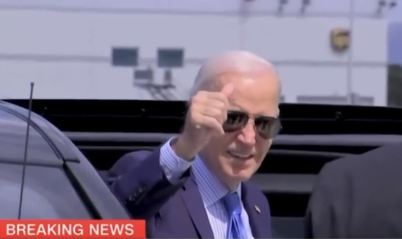 Biden ignora uso de máscara após testar positivo para covid-19: “Faça o que digo, não o que faço”; veja