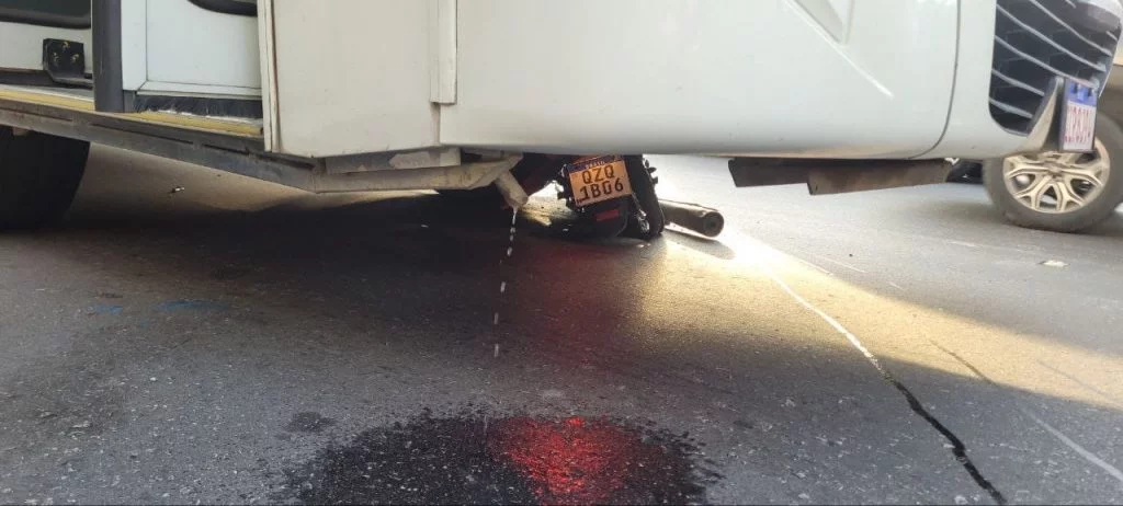 Trabalhadora escapa de ser esmag4d4 por ônibus na zona Leste de Manaus