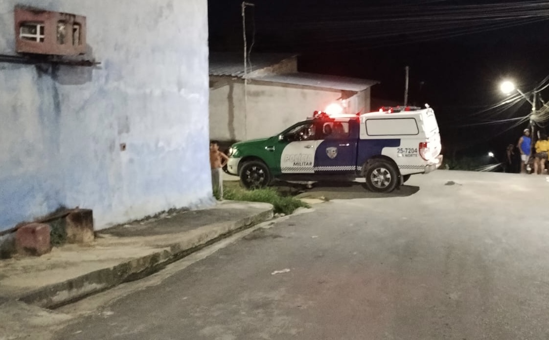 Homem é jogado de carro e ag0niza até a m0rt3 no Cidade de Deus