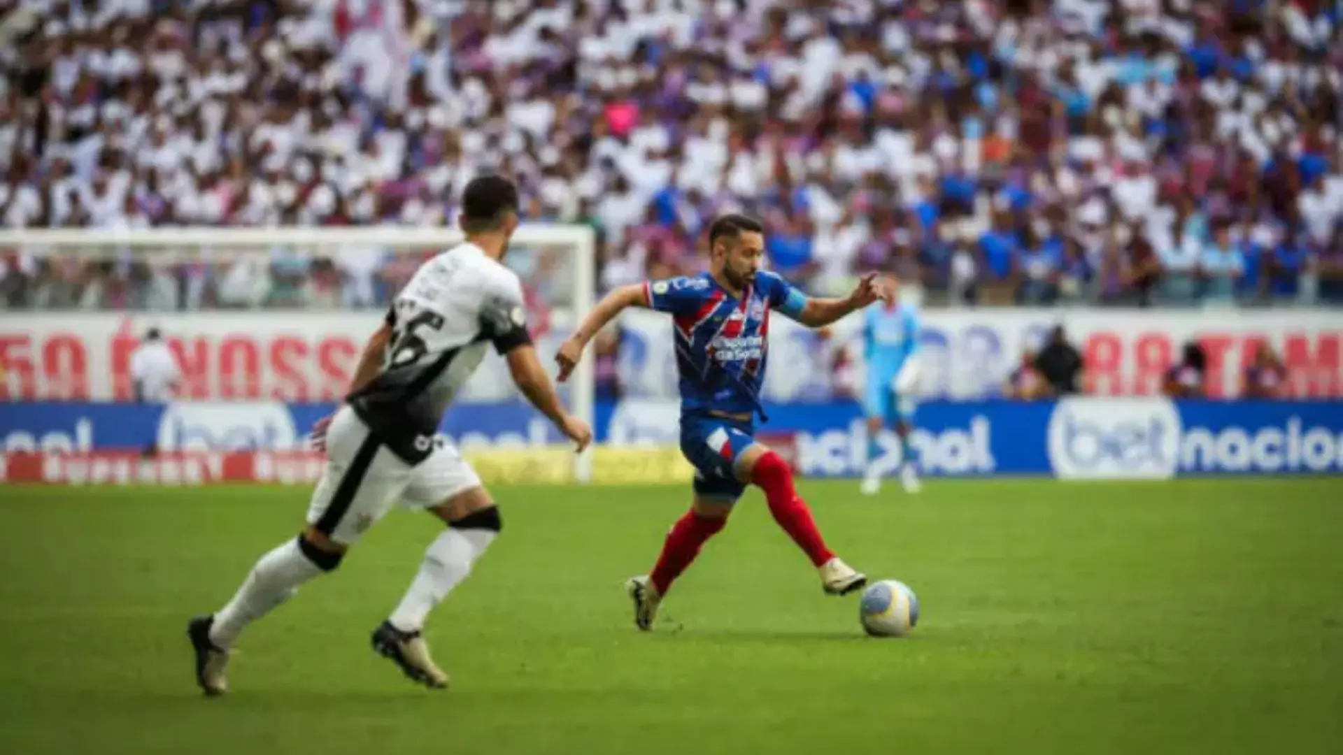 Corinthians vence Bahia e deixa zona de rebaixamento do Brasileirão