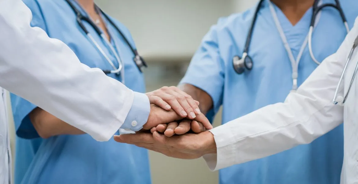 Reforma Tributária no Senado: Médicos e profissionais de saúde vão pagar 21,5% em impostos