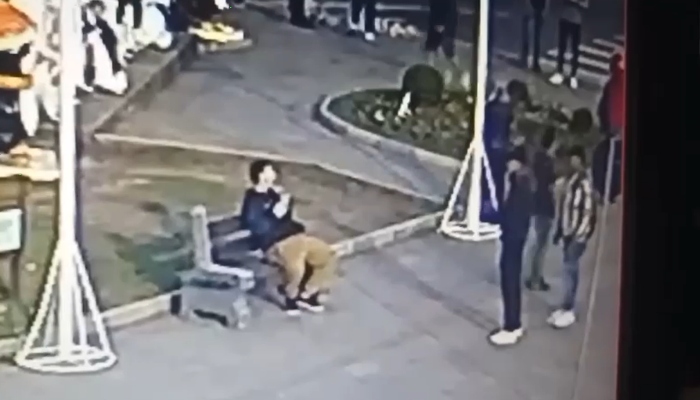 Veja momento que homem é execut4d0 em frente à Igreja Matriz de Canela; veja vídeo