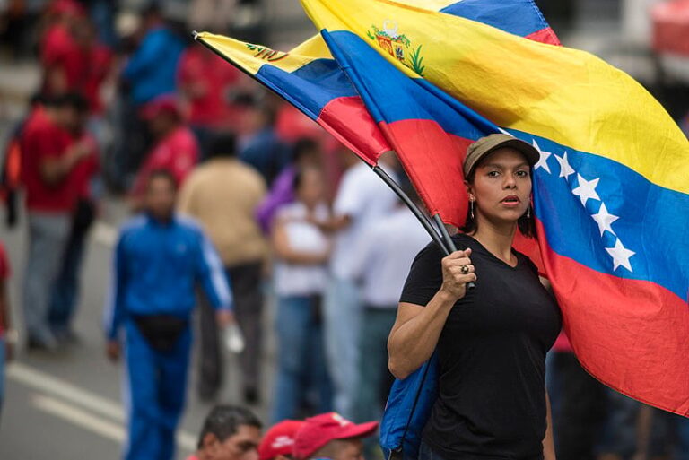 Venezuela vai às urnas neste domingo e ditadura de Maduro se vê ameaçada pela primeira vez