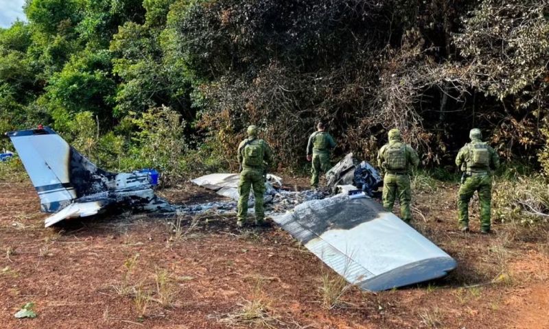 Avião utilizado para transportar dr0gas pega fogo e é interceptado pela polícia em Barcelos