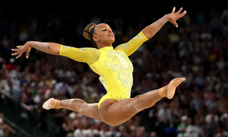 Rebeca Andrade conquista a medalha de prata na final individual da ginástica olímpica