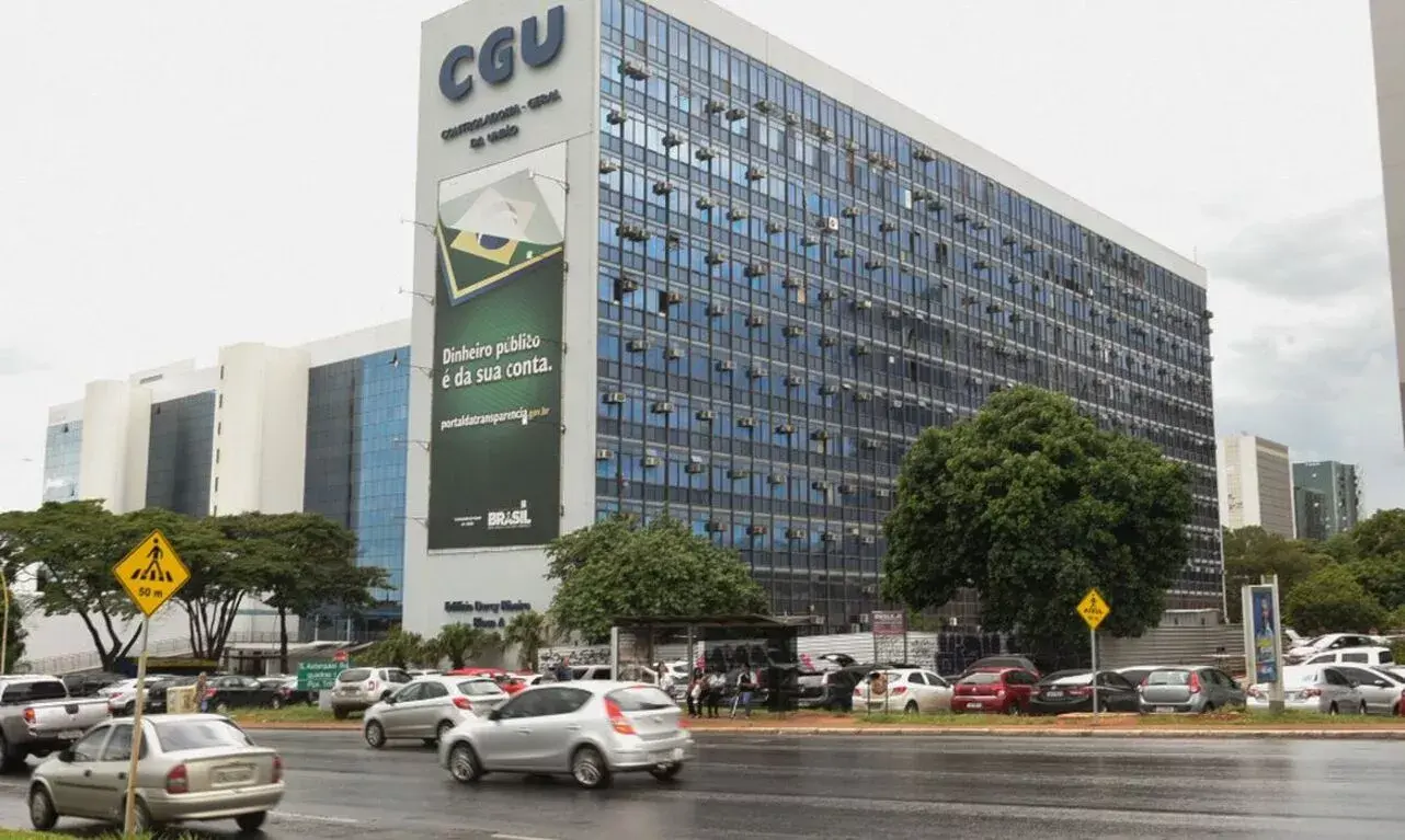 Greve de servidores do Tesouro e CGU pode causar atraso em emendas Pix