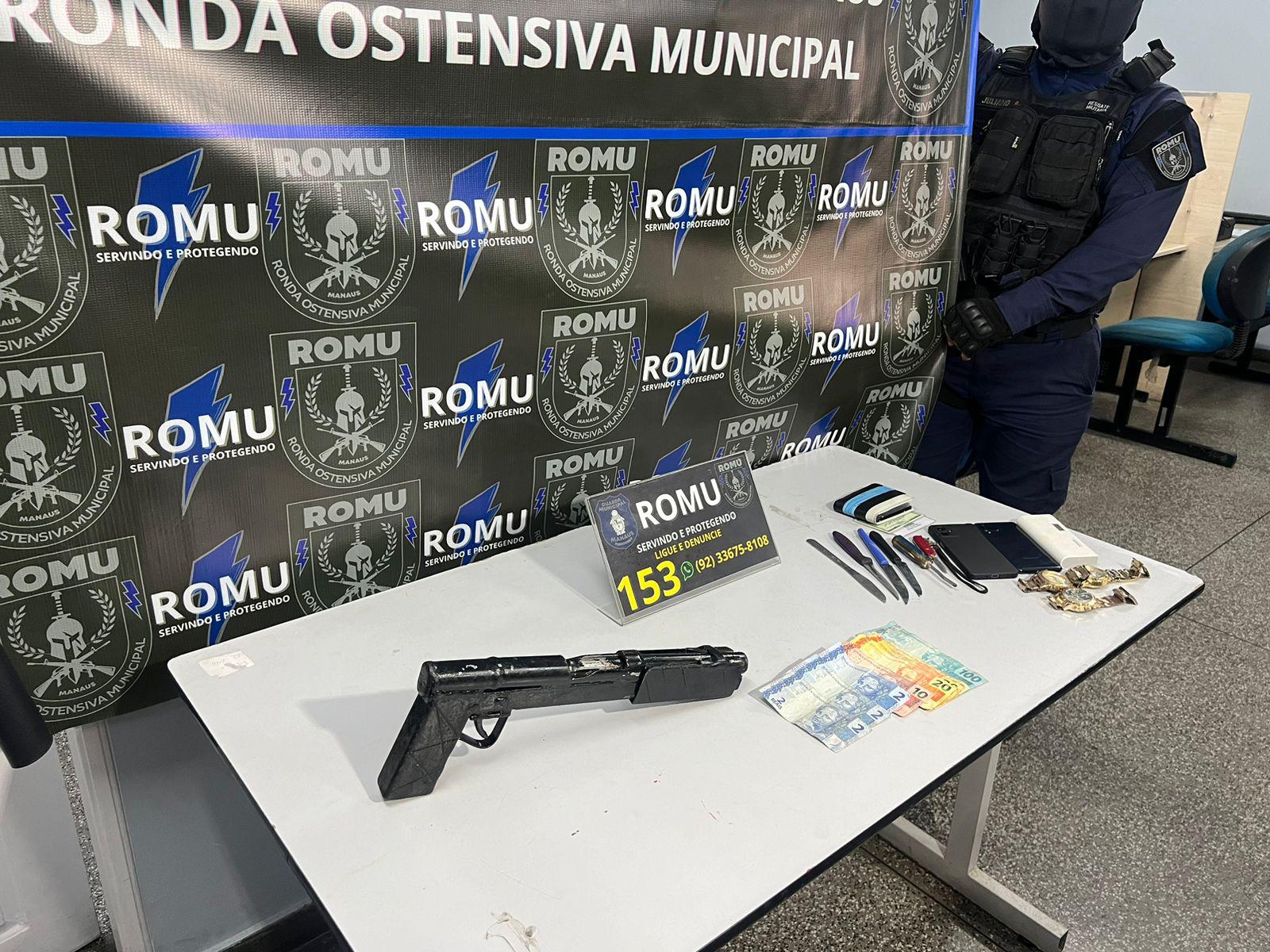 ‘A casa caiu’: trio é preso em flagrante com arm4s e fac4s dentro do T4 em Manaus