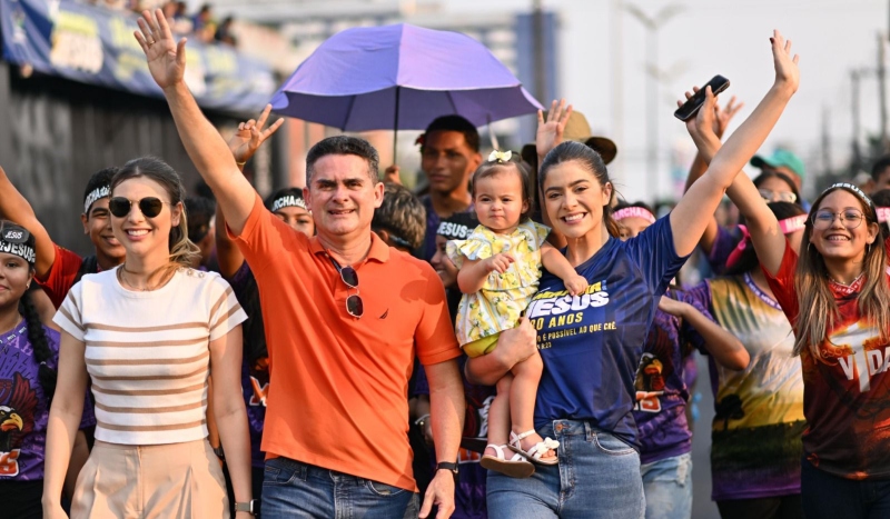 Prefeito David Almeida participa da Marcha para Jesus pela 15ª vez