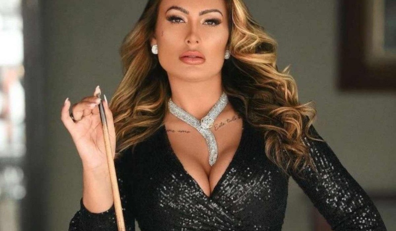 Andressa Urach revela motivação religiosa para bifurcar a língua; entenda