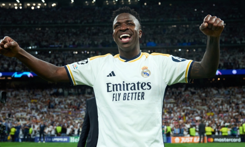 Arábia Saudita faz proposta bilionária a Vini Jr. e promete maior contrato da história