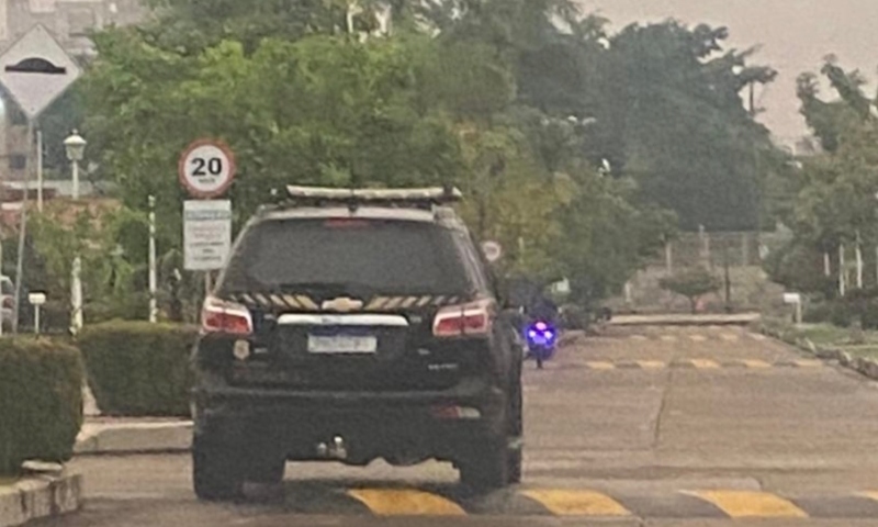 Urgente: Polícia Federal realiza operação em condomínio de luxo no Parque das Laranjeiras
