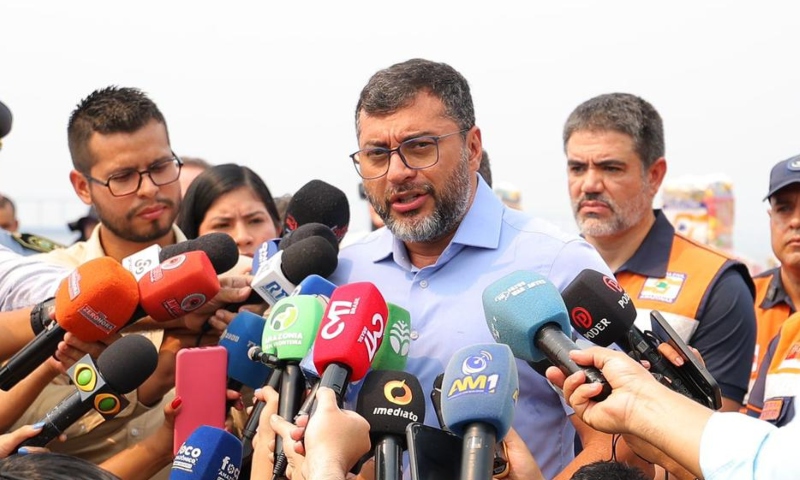 Governador Wilson Lima acompanha primeiro envio de ajuda humanitária para municípios já afetados pela estiagem