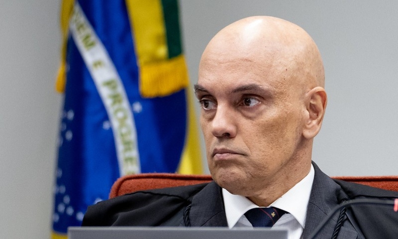 A mando de Alexandre de Moraes, PF apreende celular da filha de 16 anos de Oswaldo Eustáquio