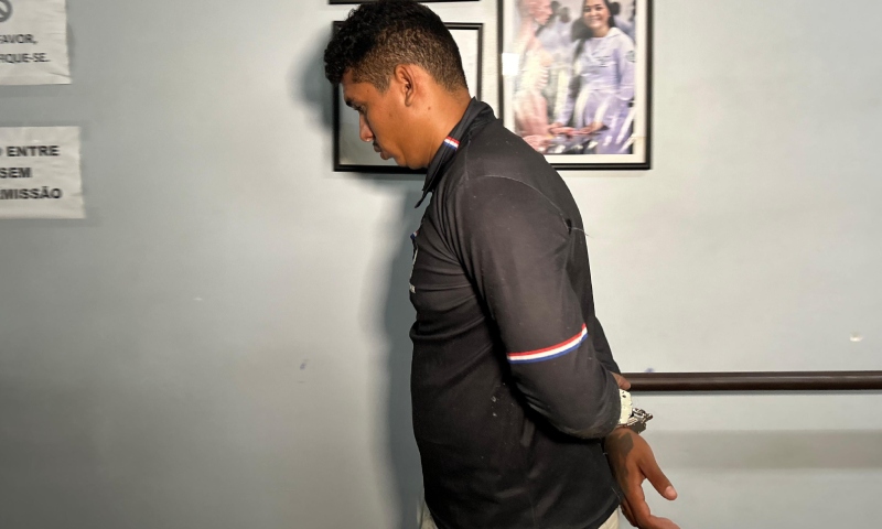 Acusado de assassin4to é preso em flagrante com arm4 no bairro da União; veja vídeo
