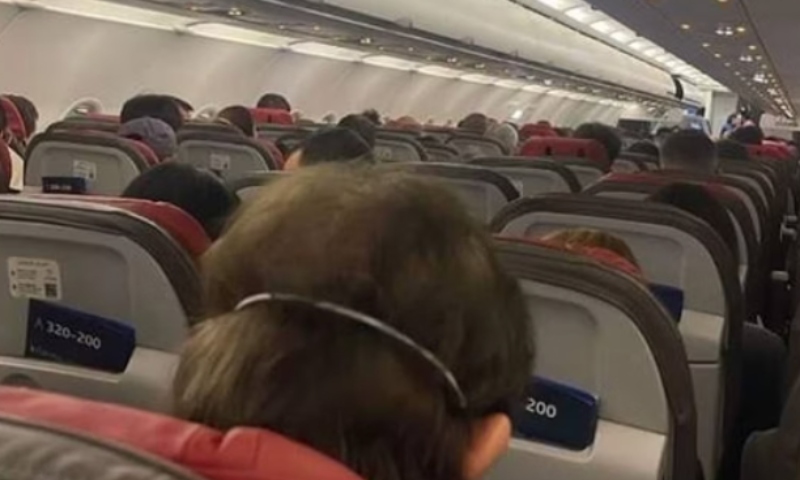 Tensão Pré-Voo: discussão entre passageiros termina em porr4dã0; veja vídeo