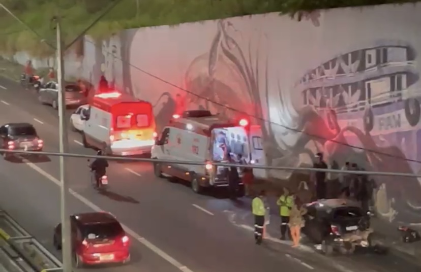 Urgente: grave acidente deixa ferid0s na avenida das Flores; veja vídeo
