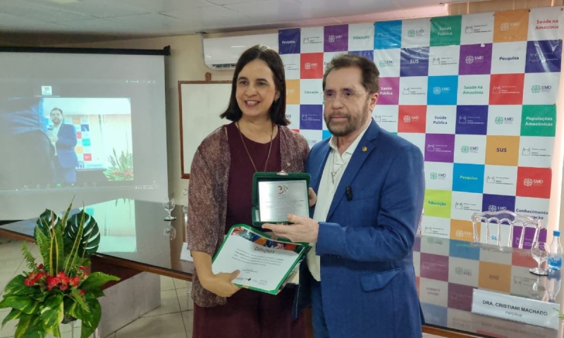 Nos 30 anos da Fiocruz Amazônia, Plínio Valério é homenageado por sua contribuição para o desenvolvimento de pesquisas no AM