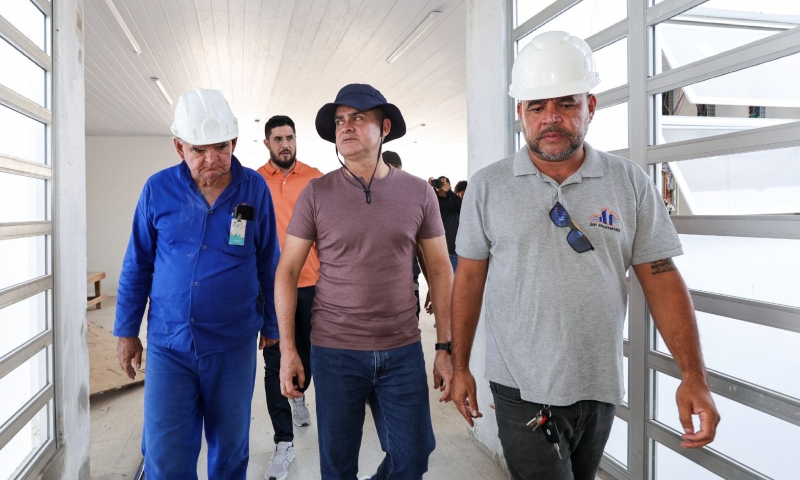 David Almeida vai entregar mais duas unidades de saúde de porte 4 nas zonas Oeste e Sul de Manaus