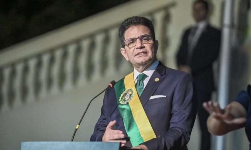 Governador do Acre, envolvido em polêmica com Marcelo Bambi, já foi acusado de desviar R$ 16 milhões dos cofres públicos