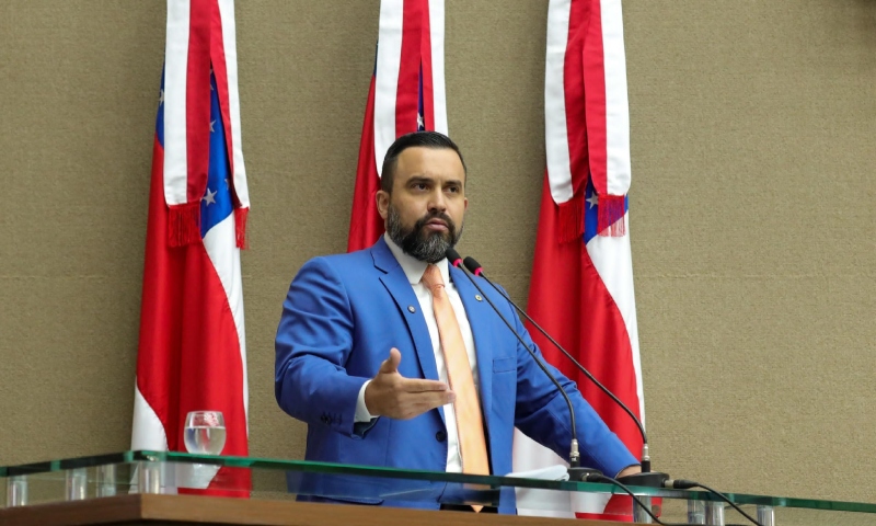 Deputado Dr. George Lins propõe campanhas informativas para melhorar atendimento nas unidades de saúde