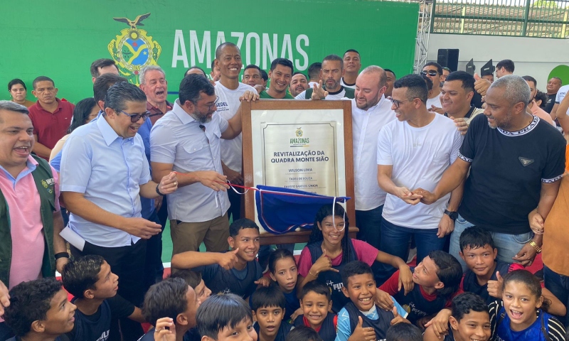 Quadras poliesportiva e de areia do Monte Sião, frutos de emenda parlamentar de João Luiz, são inauguradas