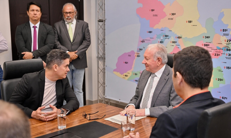 David Almeida visita TRE Amazonas para defender ‘eleições limpas’